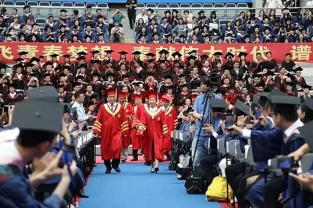 国产博士太多了?不,太少了